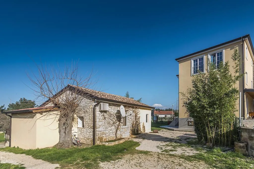 게스트하우스 Apartments & Rooms Buoni Amici Murine